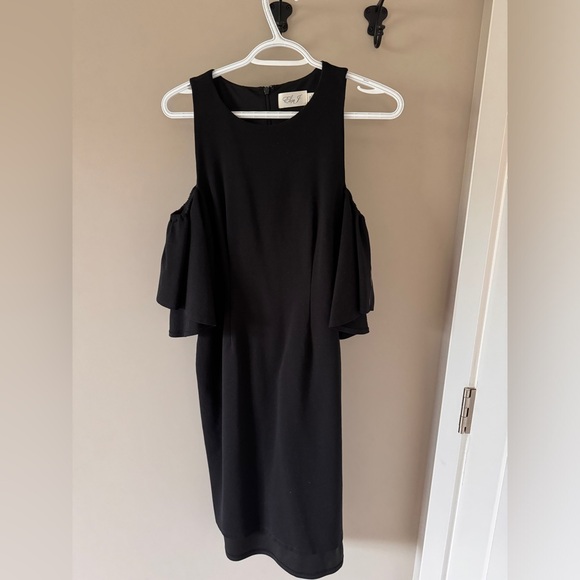 Eliza J LBD Black Cocktail Dress Cold Shoulder Ruffle Party Evening Sheath sz 8 - Picture 2 of 6